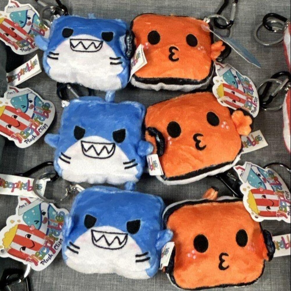 NWT Inseperables Plush Clip Shark & Clownfish